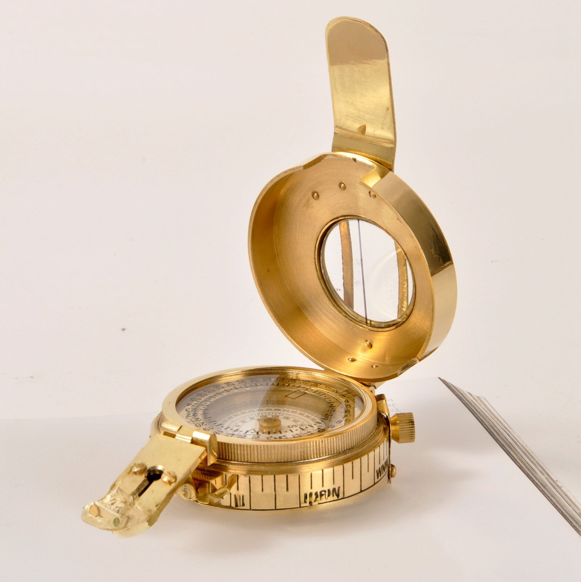 นอร์ดิก ไลท์ ลักชัวรี บราสส์ โ - Outdoor Lighting Brass บทวิจารณ์และราคา