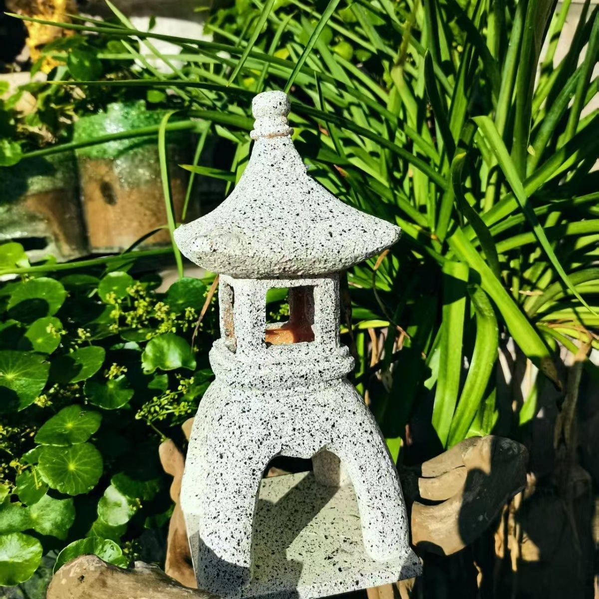 โคมไฟตกแต่งสวนพลังงานแสงอาทิตย - Outdoor Lighting Japanese บทวิจารณ์และราคา